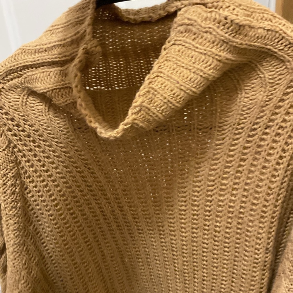 Brown sweater size large - Picture 6 of 7